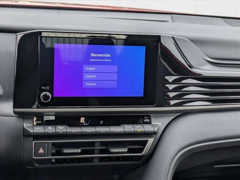 New 2025 Toyota Camry SE image 12