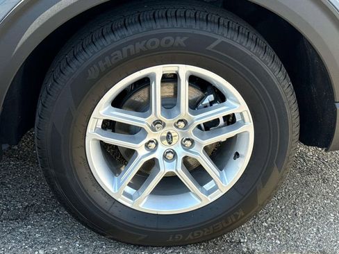 Used 2025 Ford Explorer Active w/ Active Comfort Package image 31