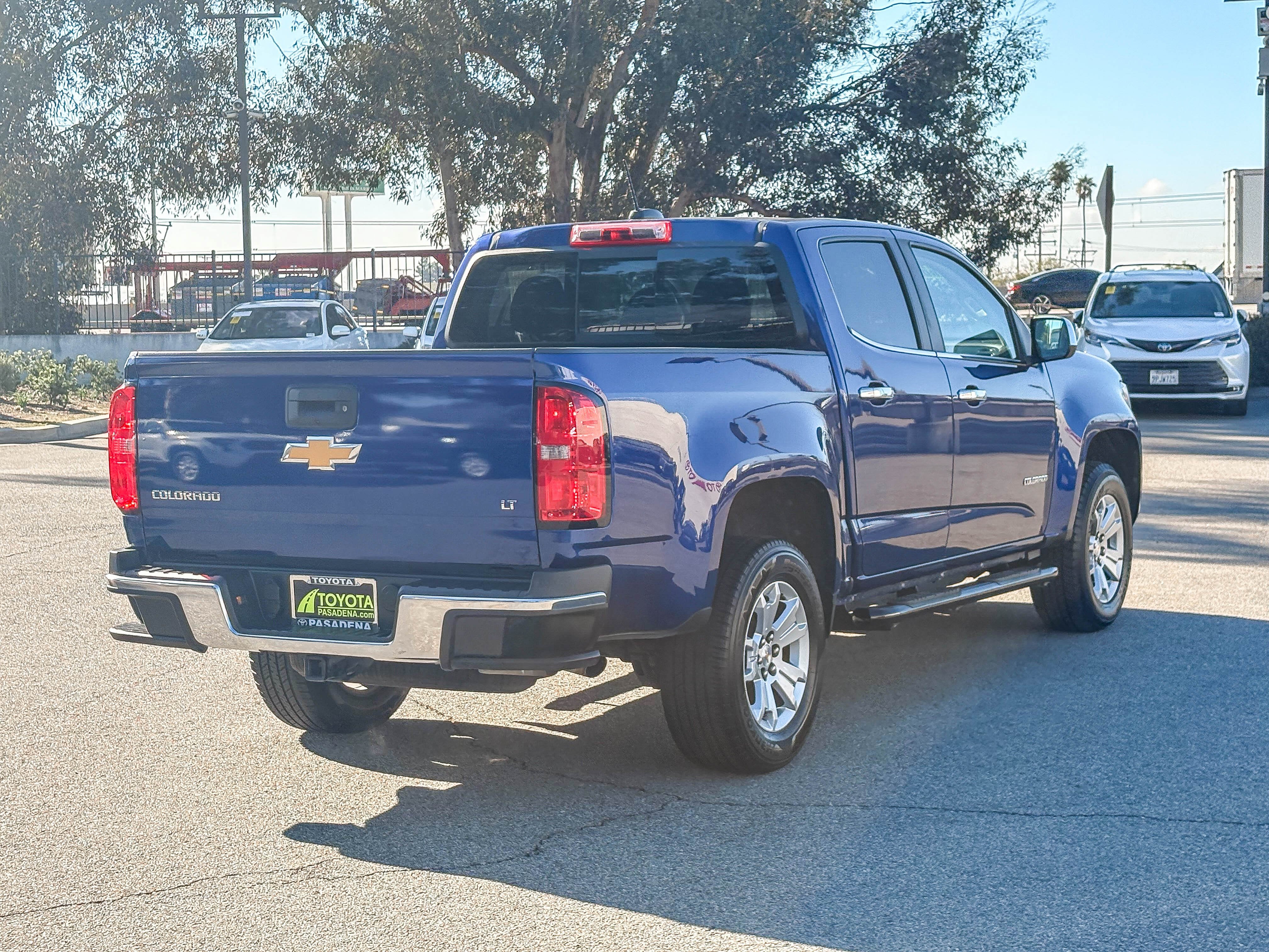 Used 2016 Chevrolet Colorado LT w/ Luxury Package, Chrome RWD image 6