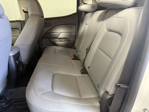 Used 2020 Chevrolet Colorado W/T w/ WT Convenience Package RWD image 14