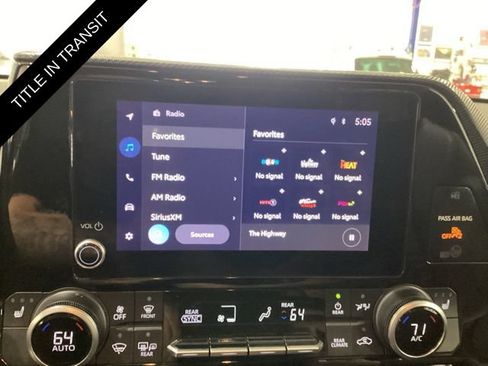 Used 2023 Toyota Highlander XSE AWD/4WD image 9