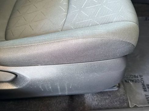 Used 2024 Toyota RAV4 XLE FWD image 23