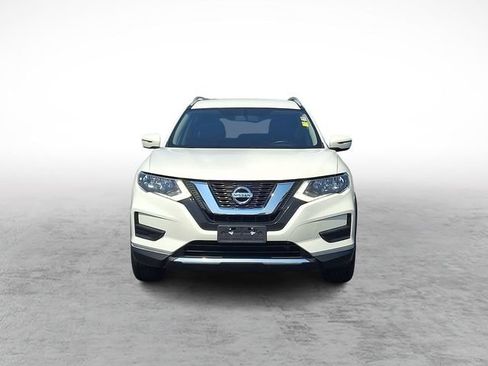 Used 2017 Nissan Rogue SV AWD/4WD image 2