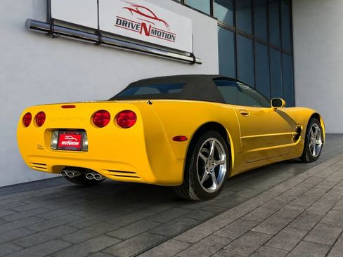 Used 2003 Chevrolet Corvette Convertible w/ Preferred Equipment Group1 image 3