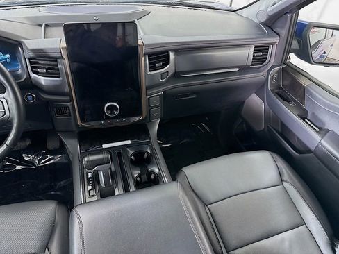 Used 2022 Ford F150 Lightning Lariat image 27