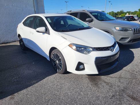 Used 2015 Toyota Corolla S FWD image 3