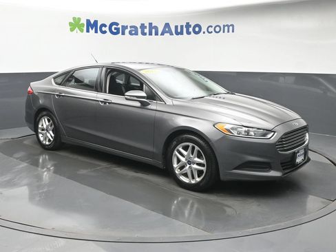Used 2013 Ford Fusion SE FWD image 2