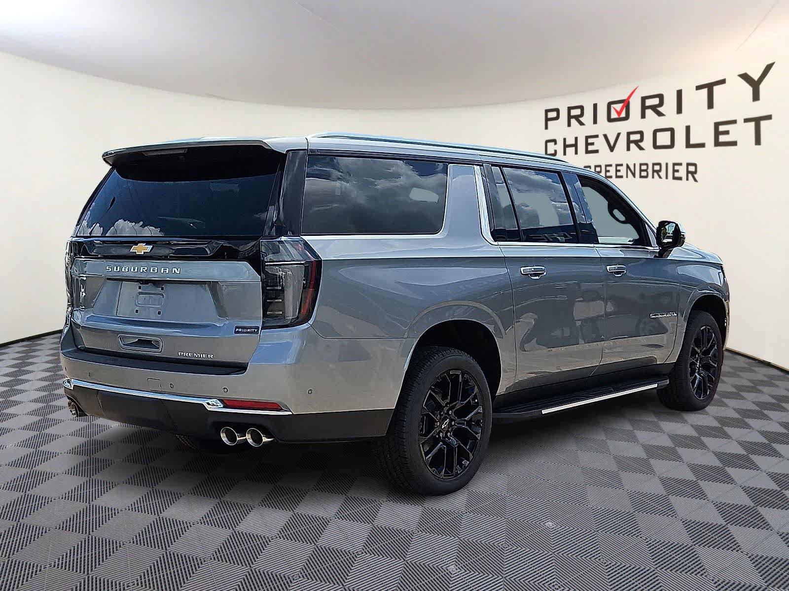 New 2026 Chevrolet Suburban Premier w/ Sun And Tow Package AWD/4WD image 4
