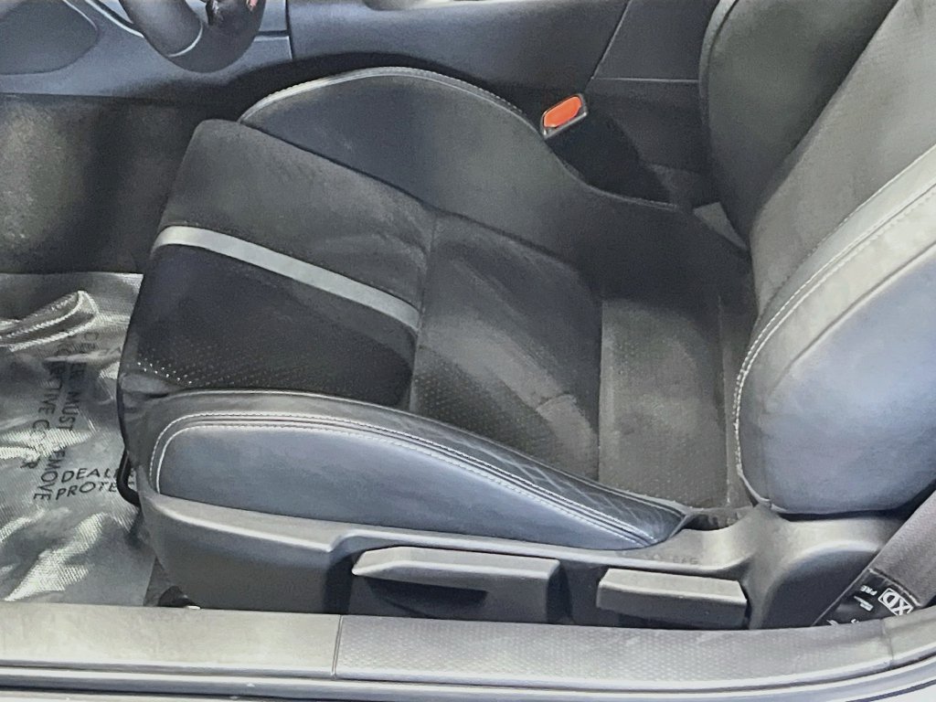 Used 2022 Toyota GR86 Premium w/ ALL Weather Mat Package (TMS) RWD image 18