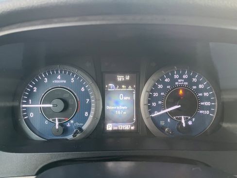 Used 2020 Toyota Sienna LE image 39