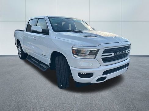 Used 2023 RAM 1500 Laramie AWD/4WD image 5