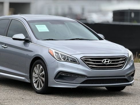 Used 2016 Hyundai Sonata Sport w/ Option Group 1V FWD image 15
