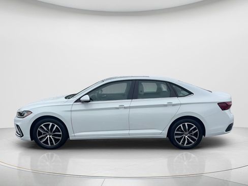 New 2026 Volkswagen Jetta SE image 3