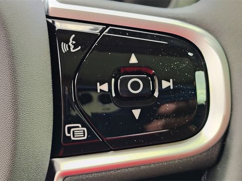 New 2026 Volvo V60 B5 Cross Country Plus w/ Protection Package Premier image 17