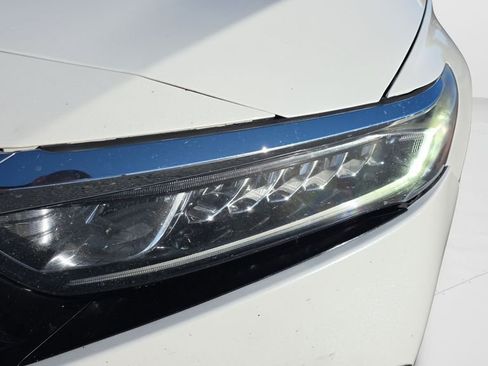 Used 2018 Honda Accord EX-L image 9