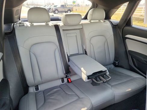 Used 2018 Audi Q3 2.0T Premium w/ Convenience Package image 33