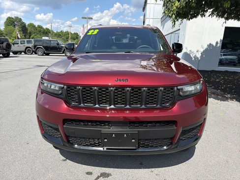 Certified 2023 Jeep Grand Cherokee L Laredo AWD/4WD image 9