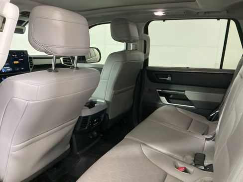 Used 2023 Toyota Sequoia Limited image 26