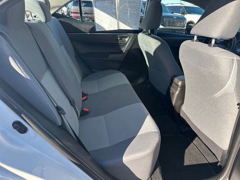 Used 2015 Toyota Corolla L image 32