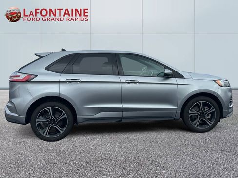 Used 2022 Ford Edge ST image 8