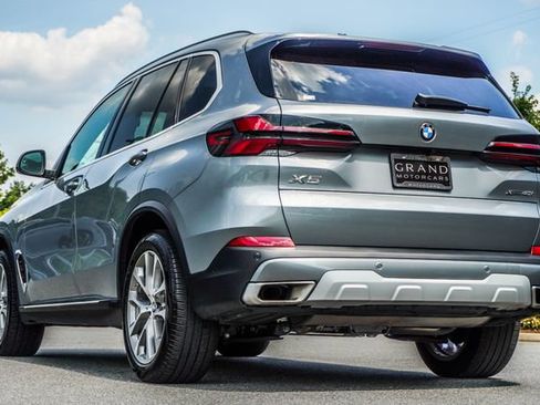 Used 2026 BMW X5 xDrive40i AWD/4WD image 10