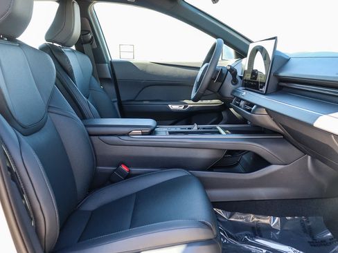 New 2026 Lexus ES 350e FWD image 17