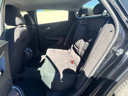 Used 2023 Chevrolet Malibu LT FWD image 19