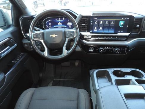 Certified 2022 Chevrolet Silverado 1500 LT RWD image 22