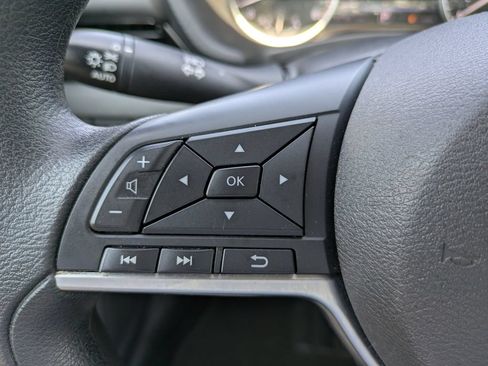 Certified 2025 Nissan Sentra SV FWD image 22