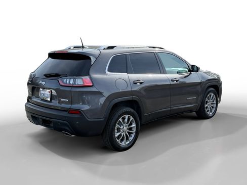 Used 2019 Jeep Cherokee Latitude Plus w/ Comfort/Convenience Group image 5