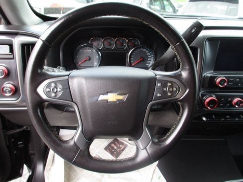 Used 2017 Chevrolet Silverado 1500 LT w/ Redline Edition AWD/4WD image 26