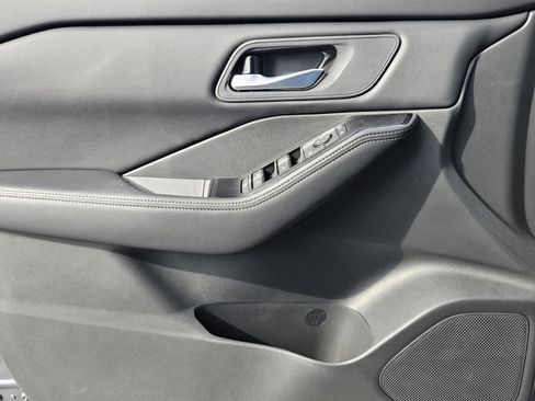 New 2026 Nissan Rogue SV image 15