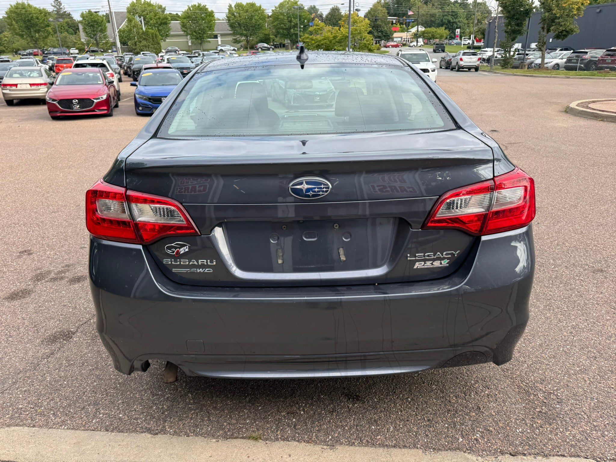 Used 2017 Subaru Legacy 2.5i Premium w/ Moonroof Package AWD/4WD image 6
