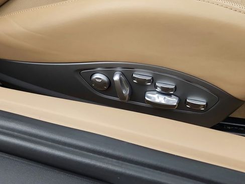 Used 2014 Porsche 911 Turbo S image 40