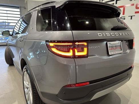 Used 2023 Land Rover Discovery Sport SE image 6