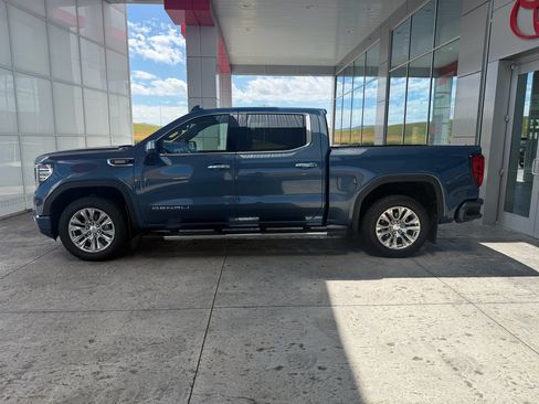 Used 2025 GMC Sierra 1500 Denali w/ Technology Package AWD/4WD image 5