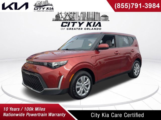 Used 2025 Kia Soul LX FWD image 1