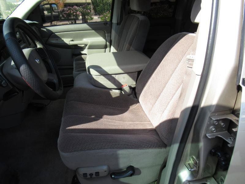 Used 2004 Dodge Ram 3500 Truck SLT w/ Trailer Tow Group RWD image 15