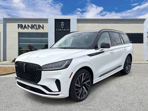 New 2026 Lincoln Aviator Black Label w/ Black Label Special Edition AWD/4WD image 3