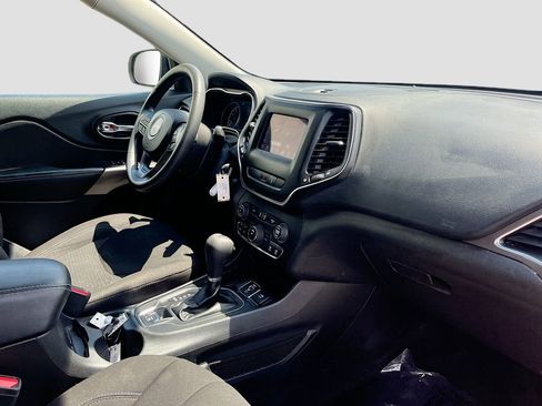 Used 2021 Jeep Cherokee Latitude image 28