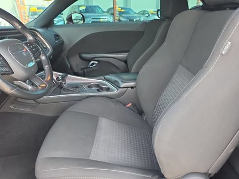 Used 2022 Dodge Challenger GT RWD image 12