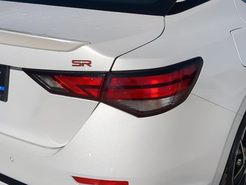 Used 2025 Nissan Sentra SR image 12