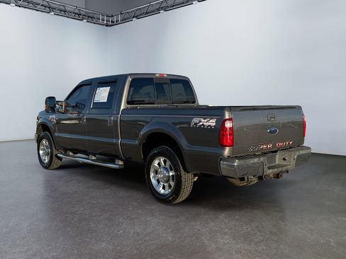Used 2010 Ford F250 Lariat AWD/4WD image 5