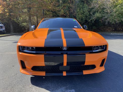 Used 2025 Dodge Charger Scat Pack w/ Track Pack image 3