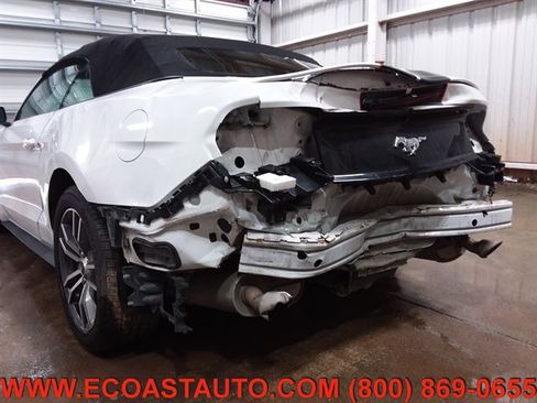 Used 2017 Ford Mustang Premium image 15