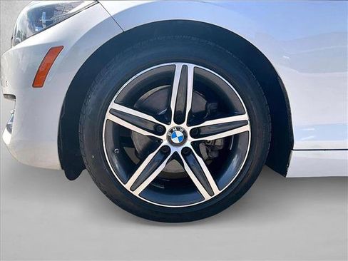 Used 2017 BMW 230i Convertible image 9