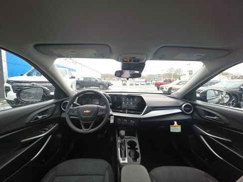 New 2026 Chevrolet Trax LS w/ LS Convenience Package image 10
