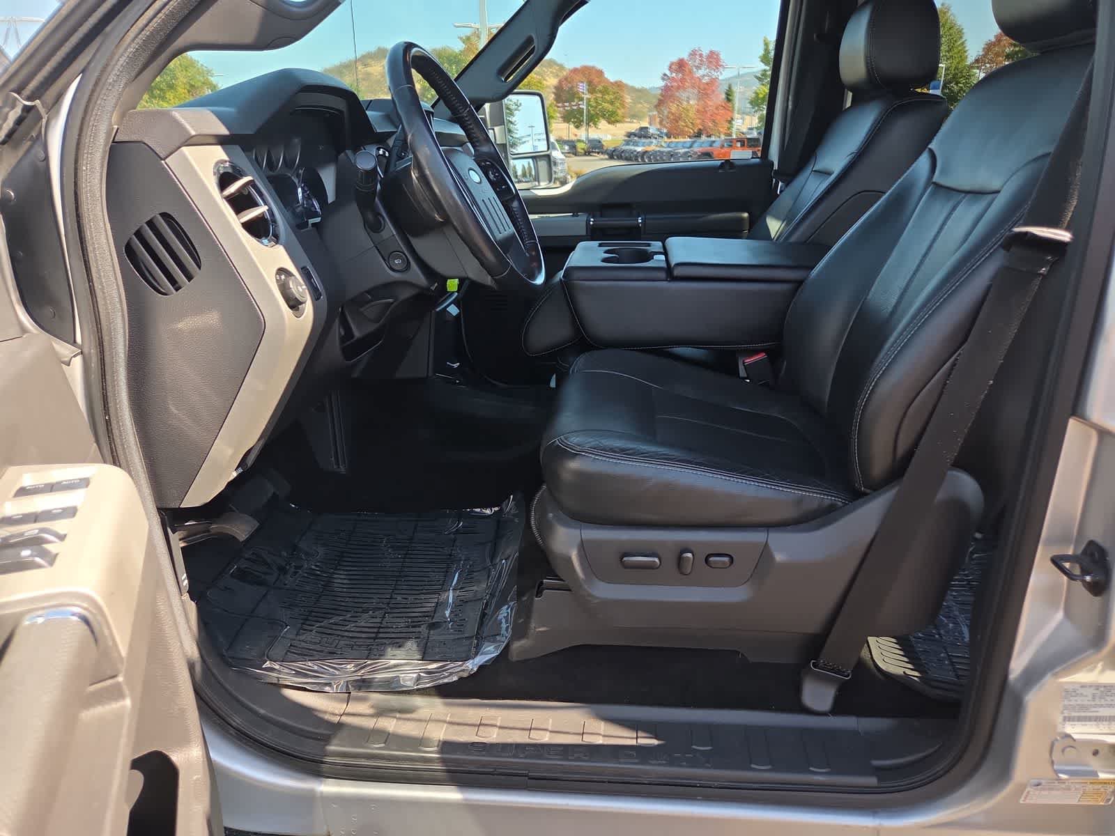 Used 2014 Ford F250 Lariat w/ Lariat Interior Package AWD/4WD image 19
