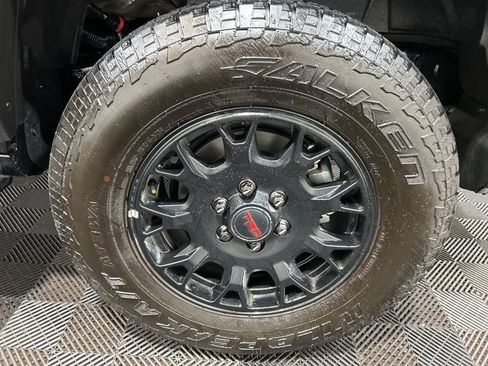 Used 2025 Toyota 4Runner TRD Off-Road Premium w/ Tow Technology Package image 30