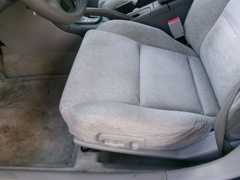 Used 2003 Nissan Maxima GXE FWD image 12
